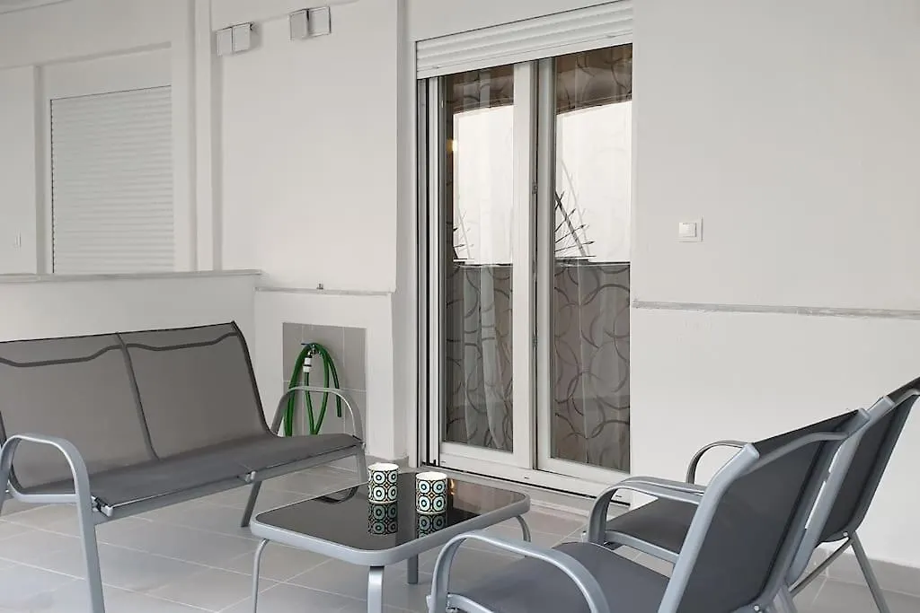 Luxury Studio In Downtown Salonic 0*,  Grecia